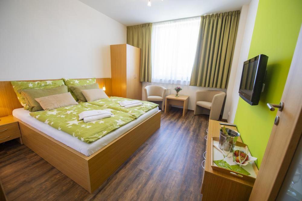 Hotel Berounka Hrebecniky Esterno foto