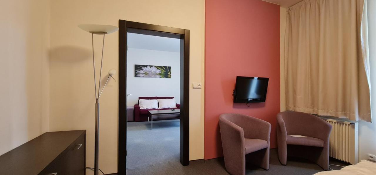 Hotel Berounka Hrebecniky Esterno foto
